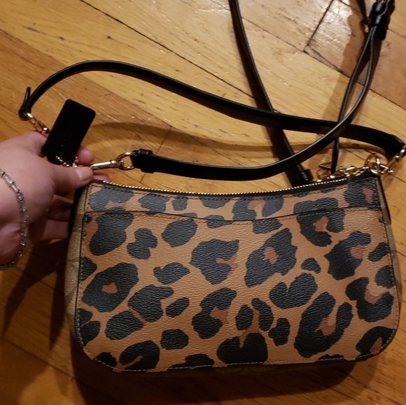Purse - Picture 3 of 4